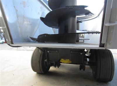 Photo 4. PENTA 1130HD TMR MIXER WAGON