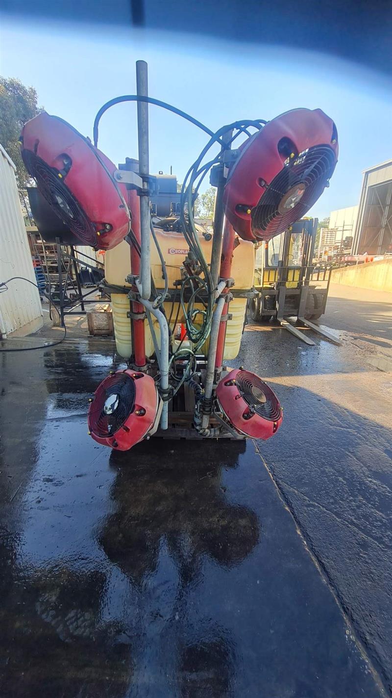 Photo 3. Croplands HL700QS-Q4 Quantum Mist Sprayer