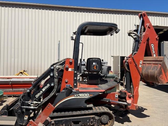 Photo 2. Ditch Witch TX-1600 backhoe loader