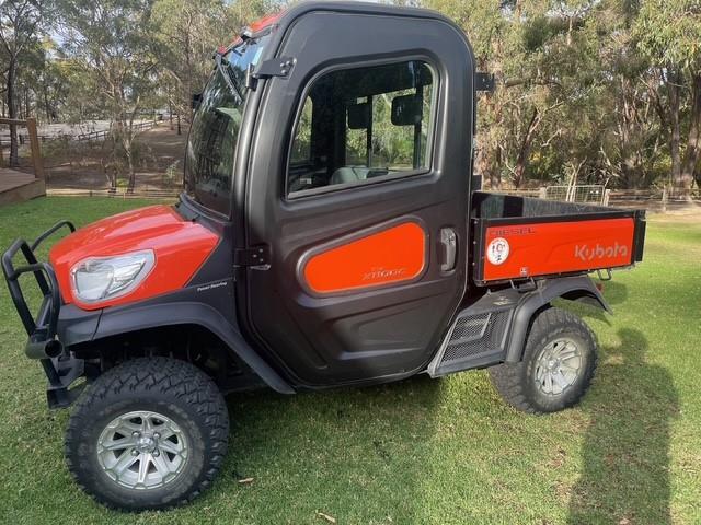 Photo 2. Kubota RTV-X1100 atv