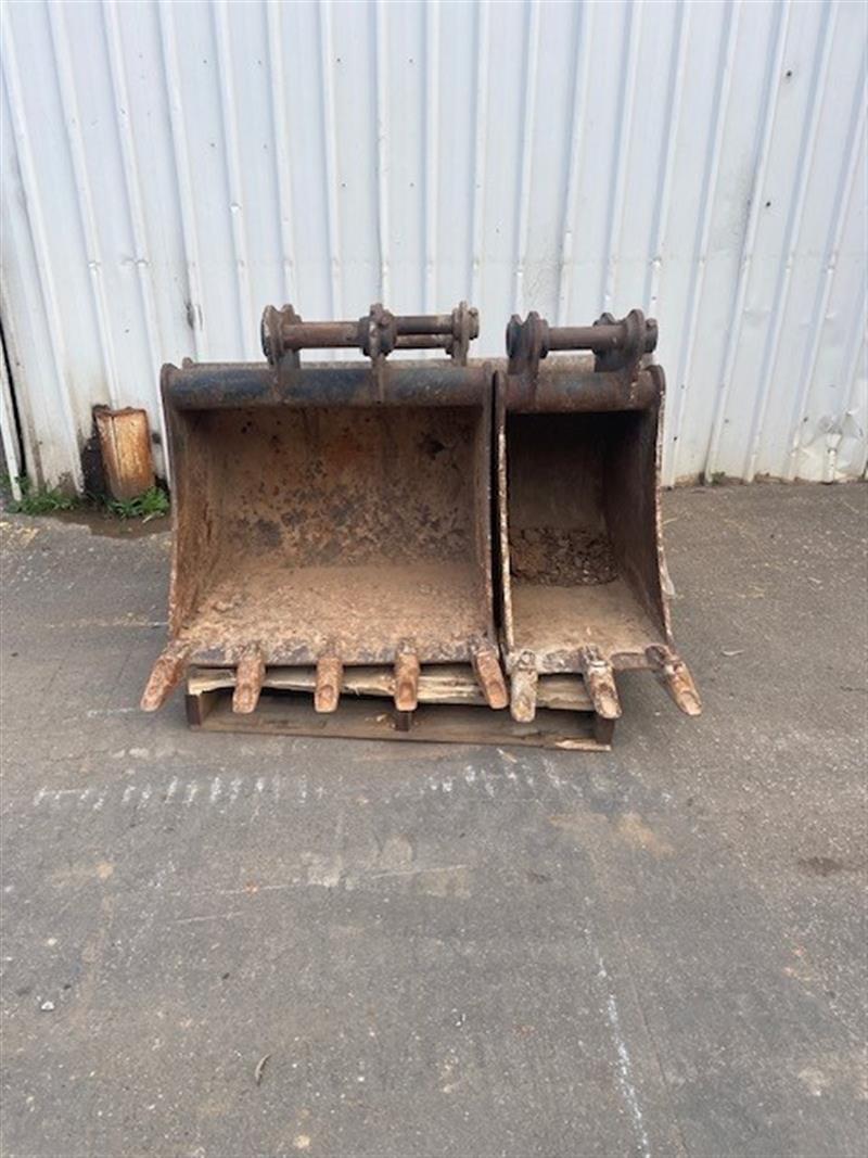 Photo 3. Kubota KX080-3 mini excavator