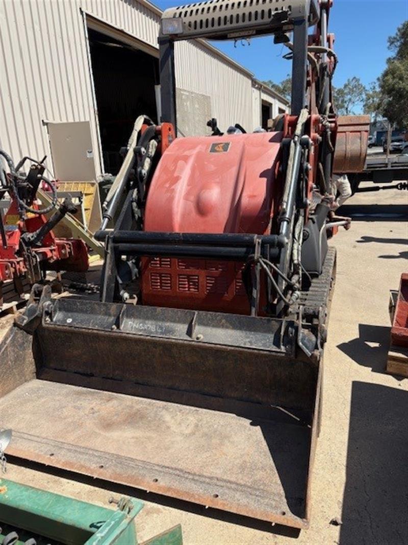 Photo 3. Ditch Witch TX-1600 backhoe loader