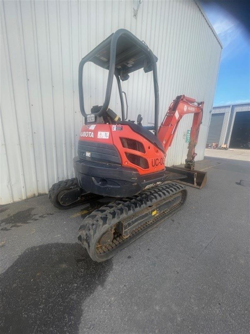 Photo 3. Kubota U25-3 mini excavator