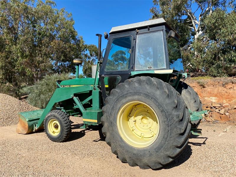 Photo 2. John Deere 3140 Tractor