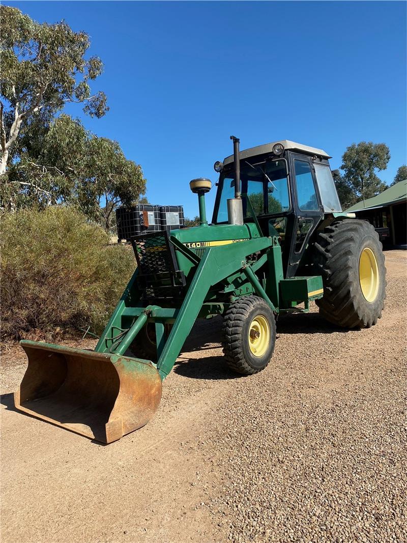 Photo 1. John Deere 3140 Tractor