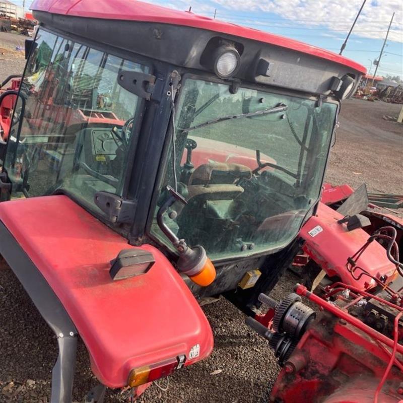 McCormick Tractor XTX185