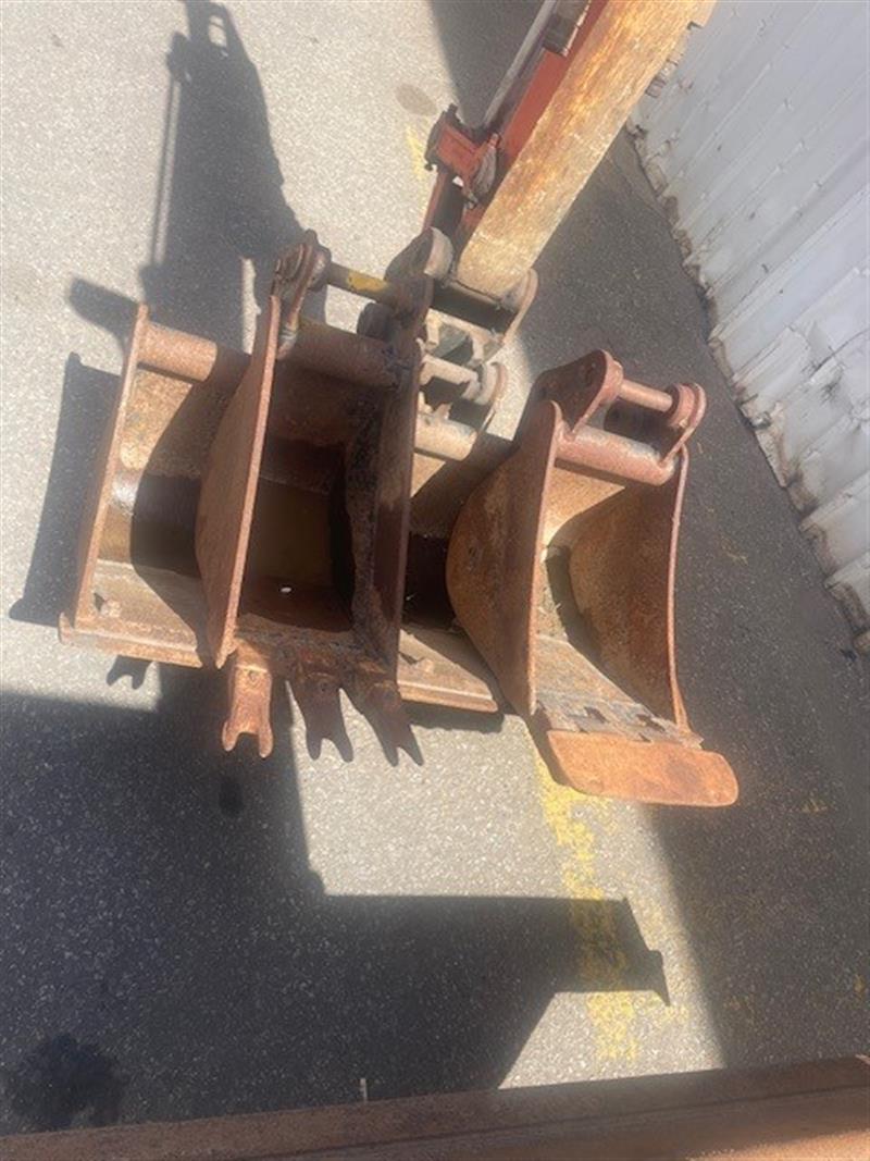 Photo 5. Kubota U25-3 HG Mini Excavator